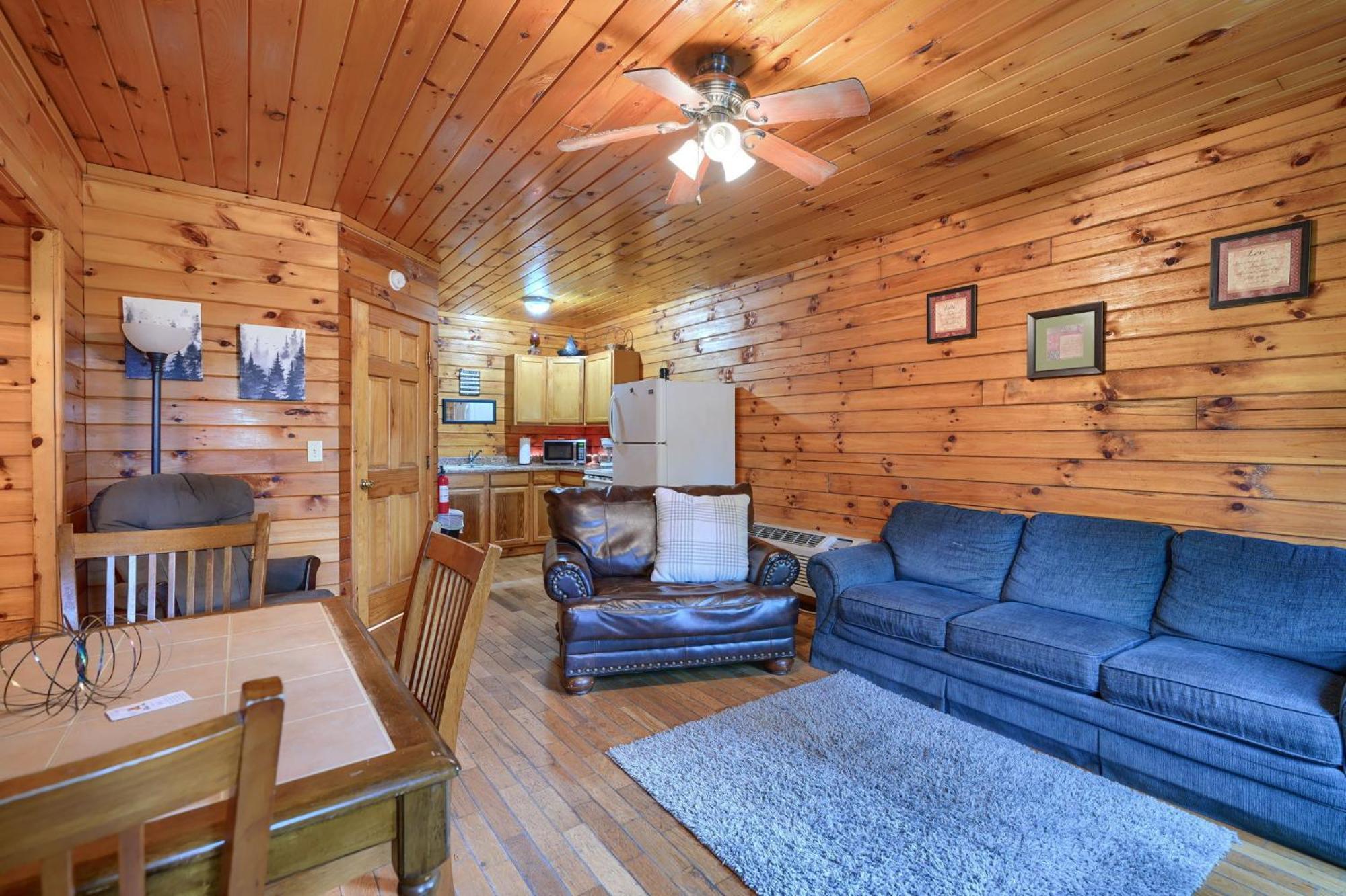 Blue Rose Cabins - Pine Ridge Cabin Logan Extérieur photo
