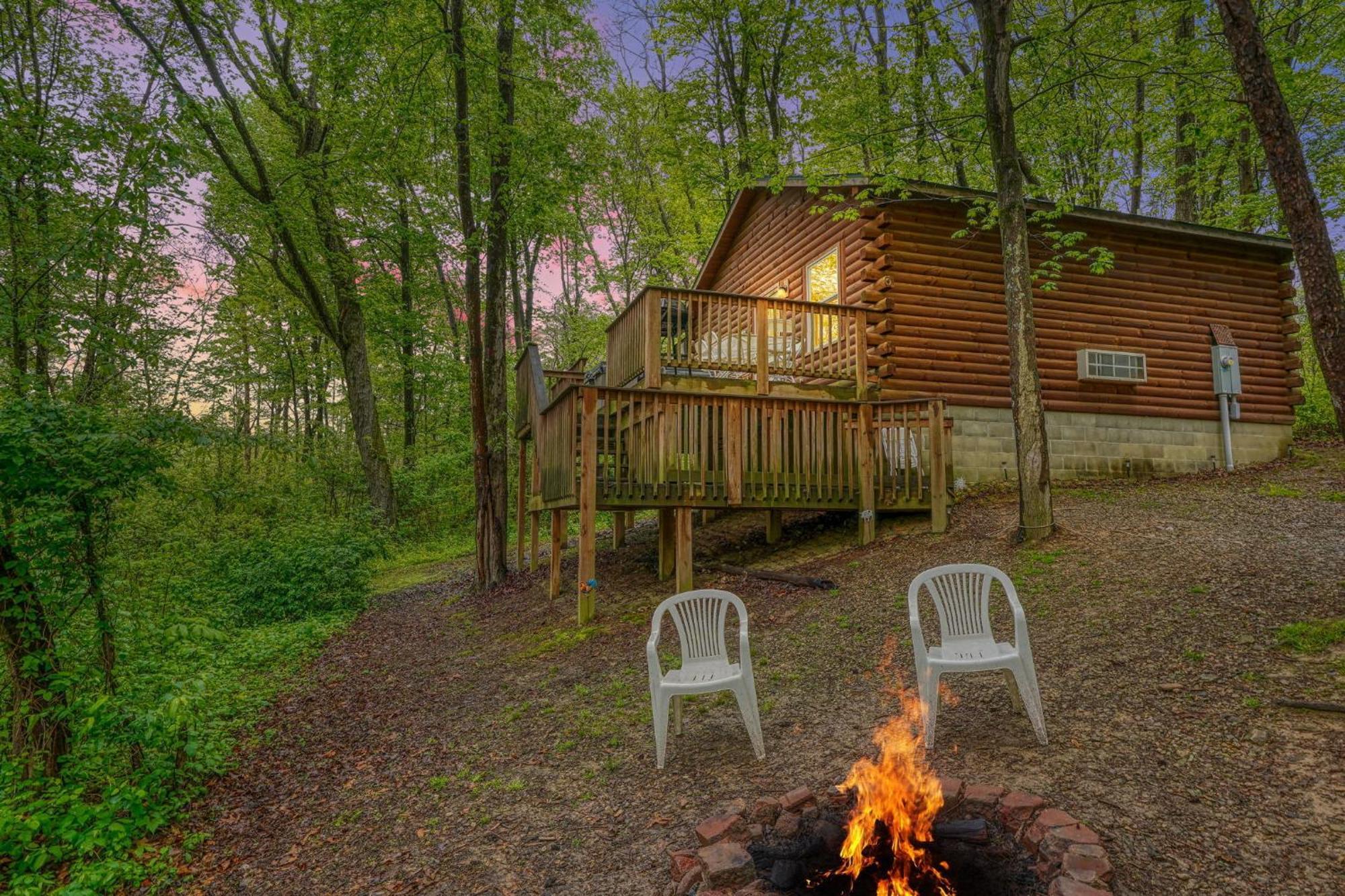 Blue Rose Cabins - Pine Ridge Cabin Logan Extérieur photo